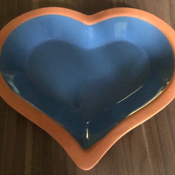 Blue Heart Shaped Stoneware Baking Dish - Picture 1 of 3